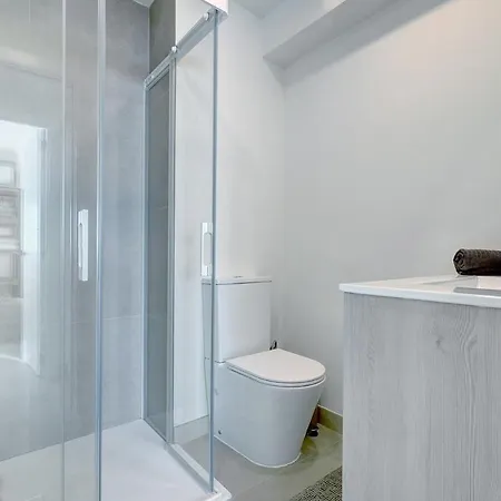 Apartment Recently Renovated In Old Town *